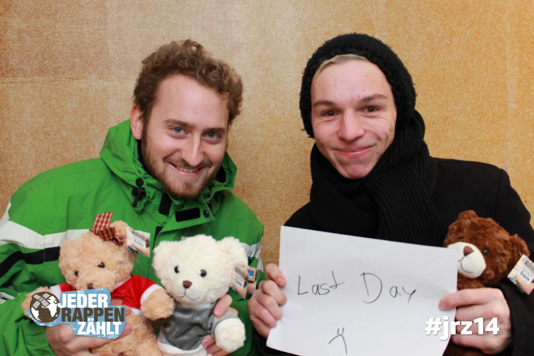 Spende auch du einen Teddybären für Familien auf der Flucht. #jrz14 Jeder Rappen zählt. Foto unter: