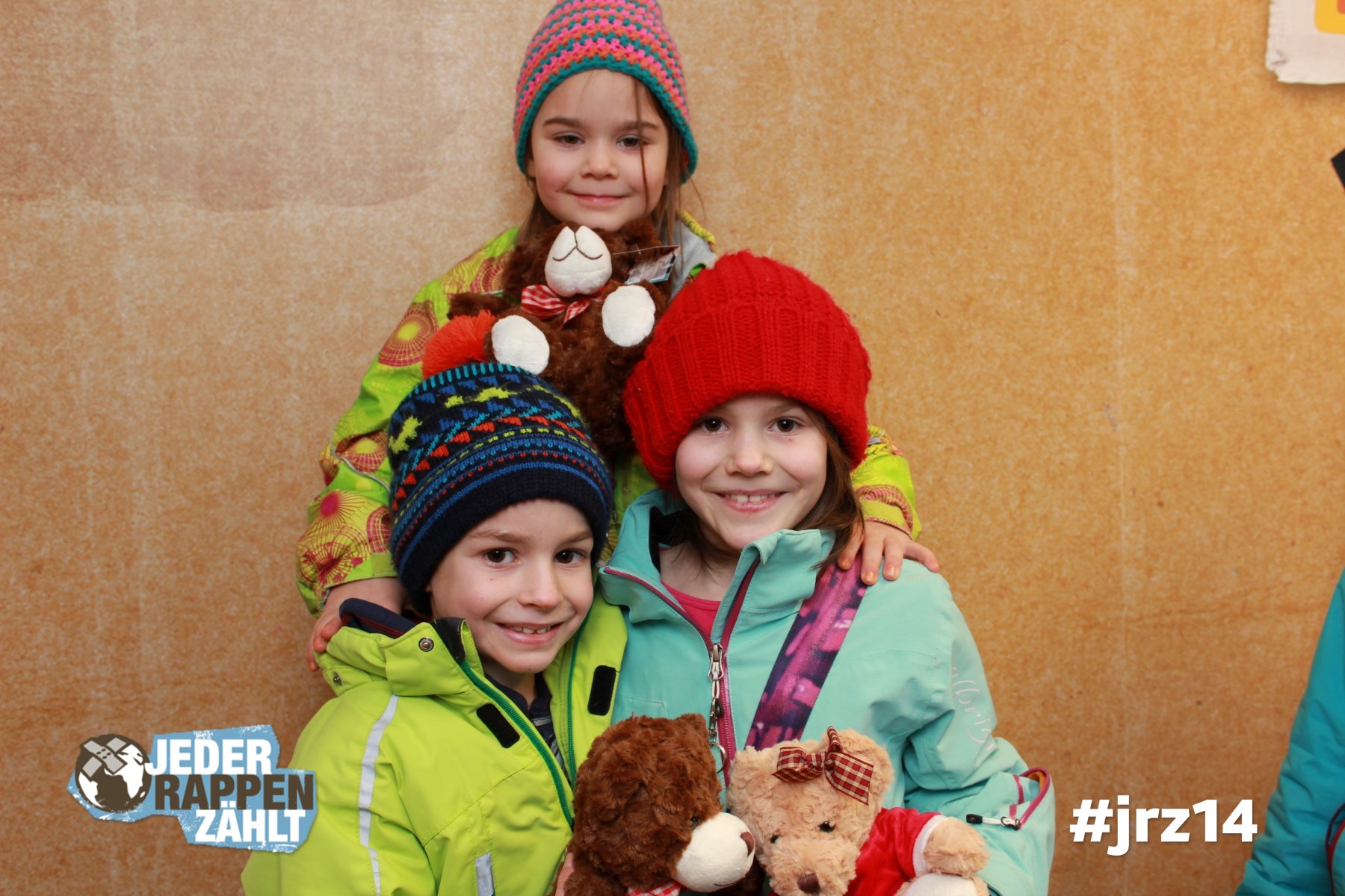 Spende auch du einen Teddybären für Familien auf der Flucht. #jrz14 Jeder Rappen zählt. Foto unter: